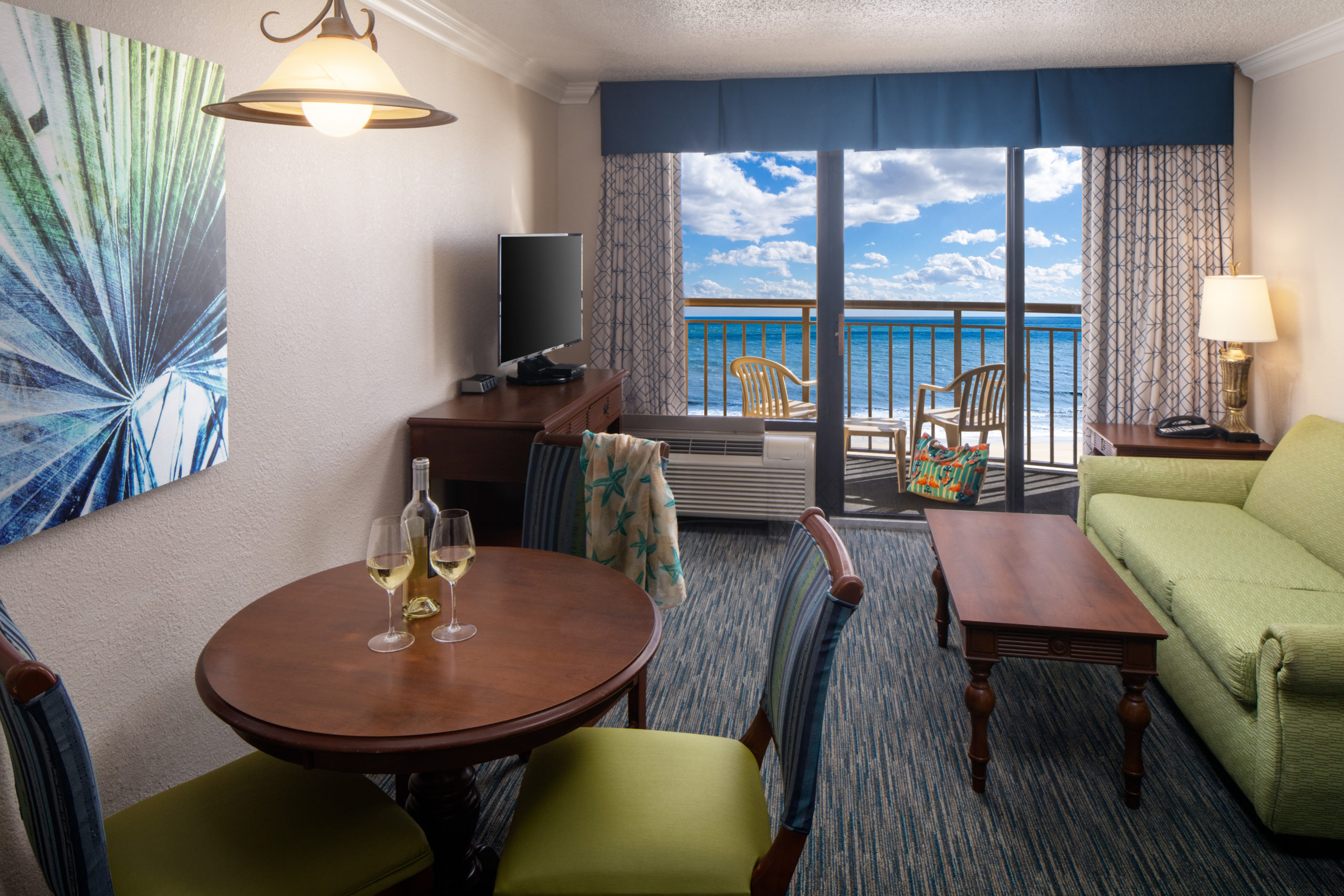 Holiday Inn Oceanfront Resort Suite Living Room
