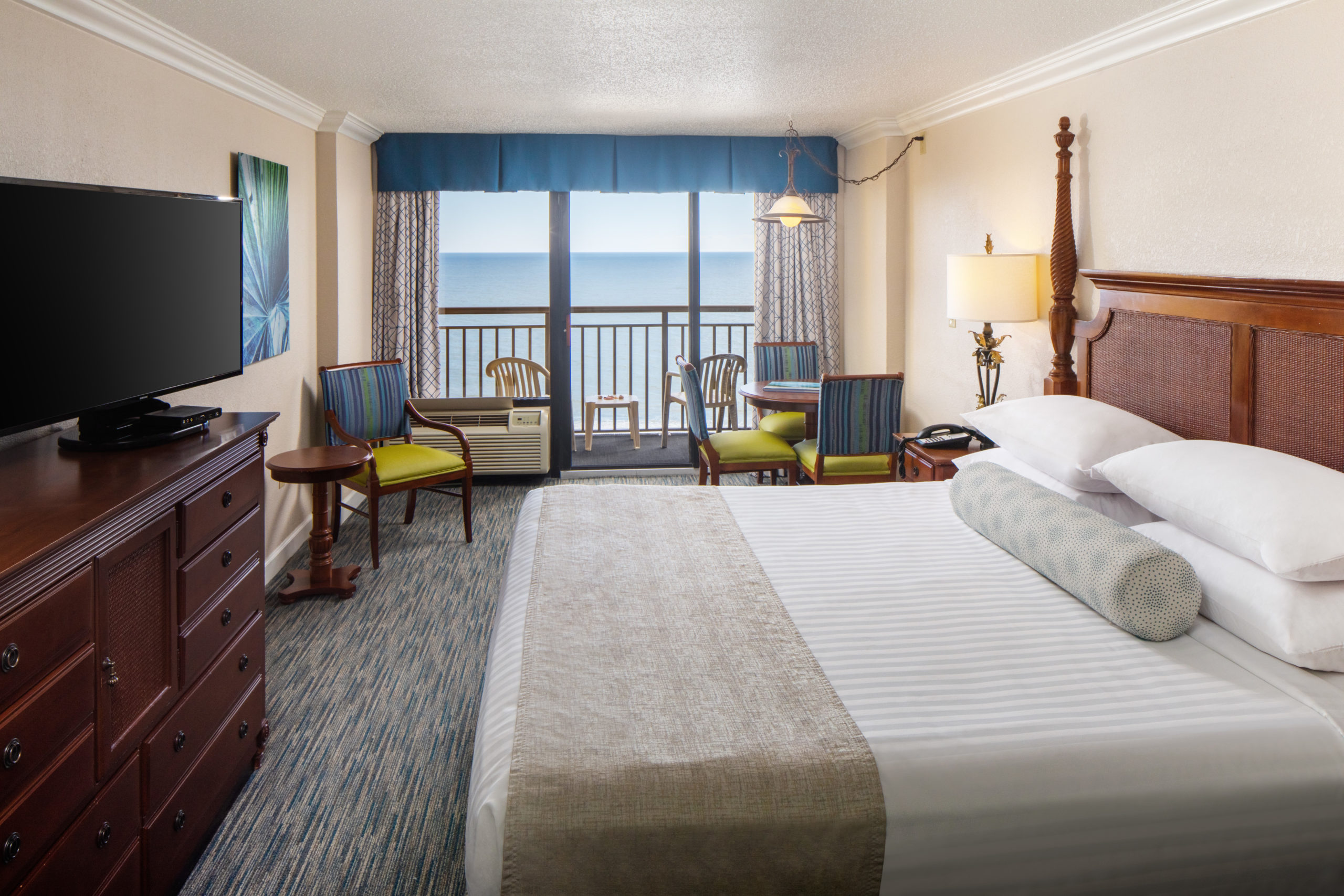 Holiday Inn Oceanfront Resort Tower Oceanfront King Efficiency